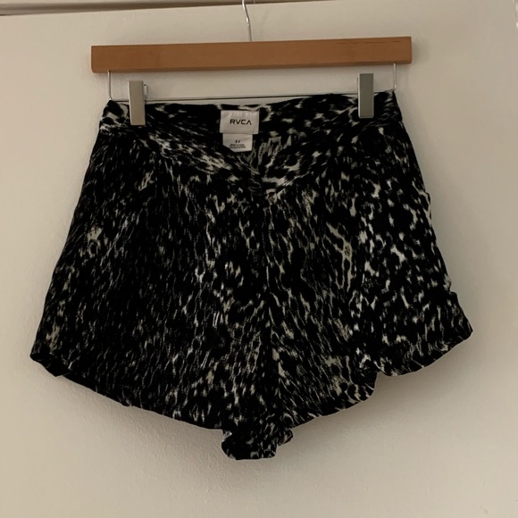 RVCA printed shorts - Picture 4 of 6